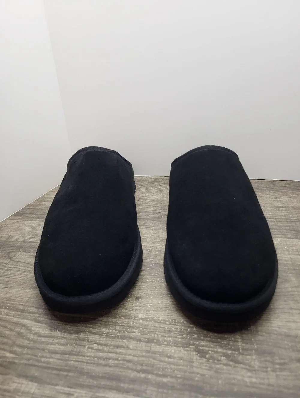 UGG classic slipon